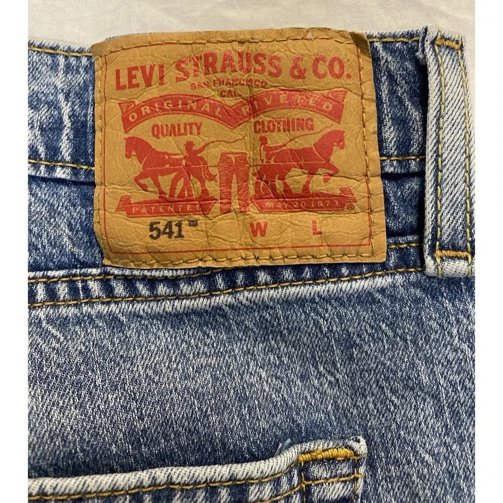 Levi's 541 Athletic Fit Jeans Mens 44x30 (46x29 Actual) Blue Denim Relaxed Taper